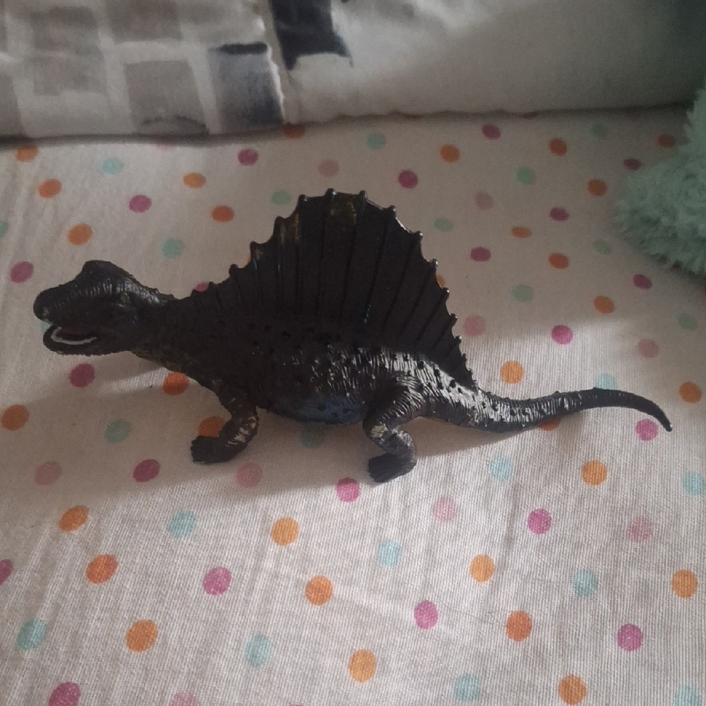 Reptile Toy Figure - Black and Brown